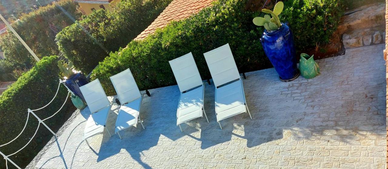 سانتا فلافيا Vfh Villa Flavia Eco B&B - 50 Metri Dal Mare المظهر الخارجي الصورة