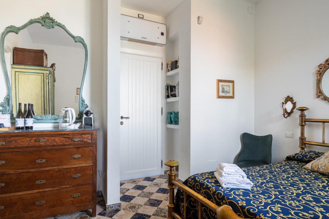 سانتا فلافيا Vfh Villa Flavia Eco B&B - 50 Metri Dal Mare المظهر الخارجي الصورة